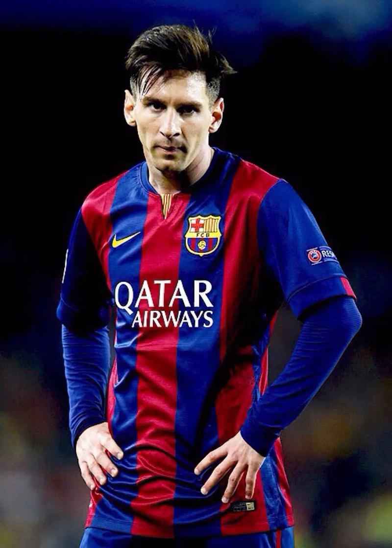 与4结缘，多特5轮欧冠联赛有4轮打入4球，剩下1轮被曼城进4球（与“4”难解缘：多特欧冠5战有4场各入4球，唯独对曼城被灌4球）