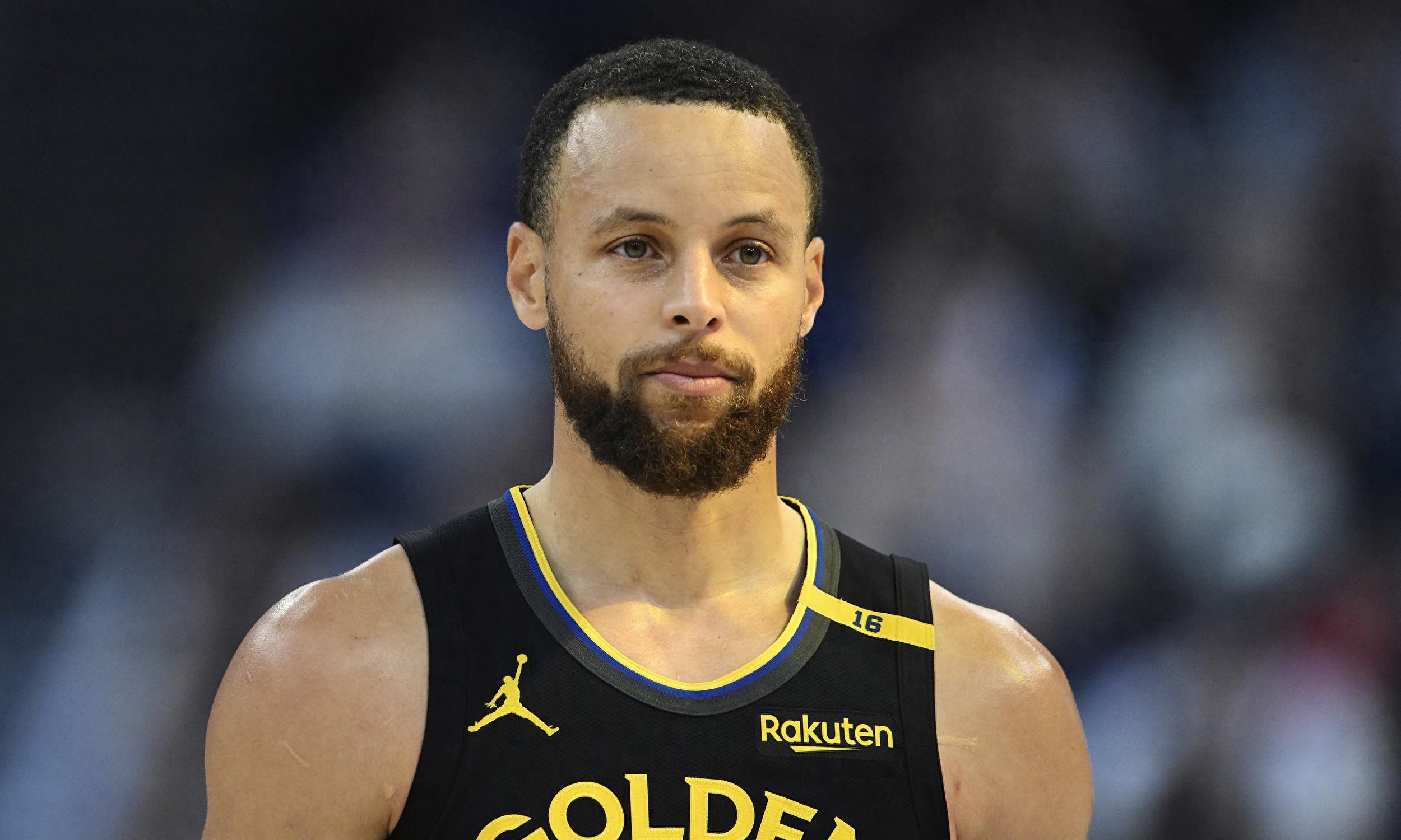 4大传奇+亿级补强！穆帅弃利物浦，会接米兰豪华剧本？（四大传奇助阵+上亿补强！穆里尼奥放弃利物浦，是否执掌豪华版米兰？）