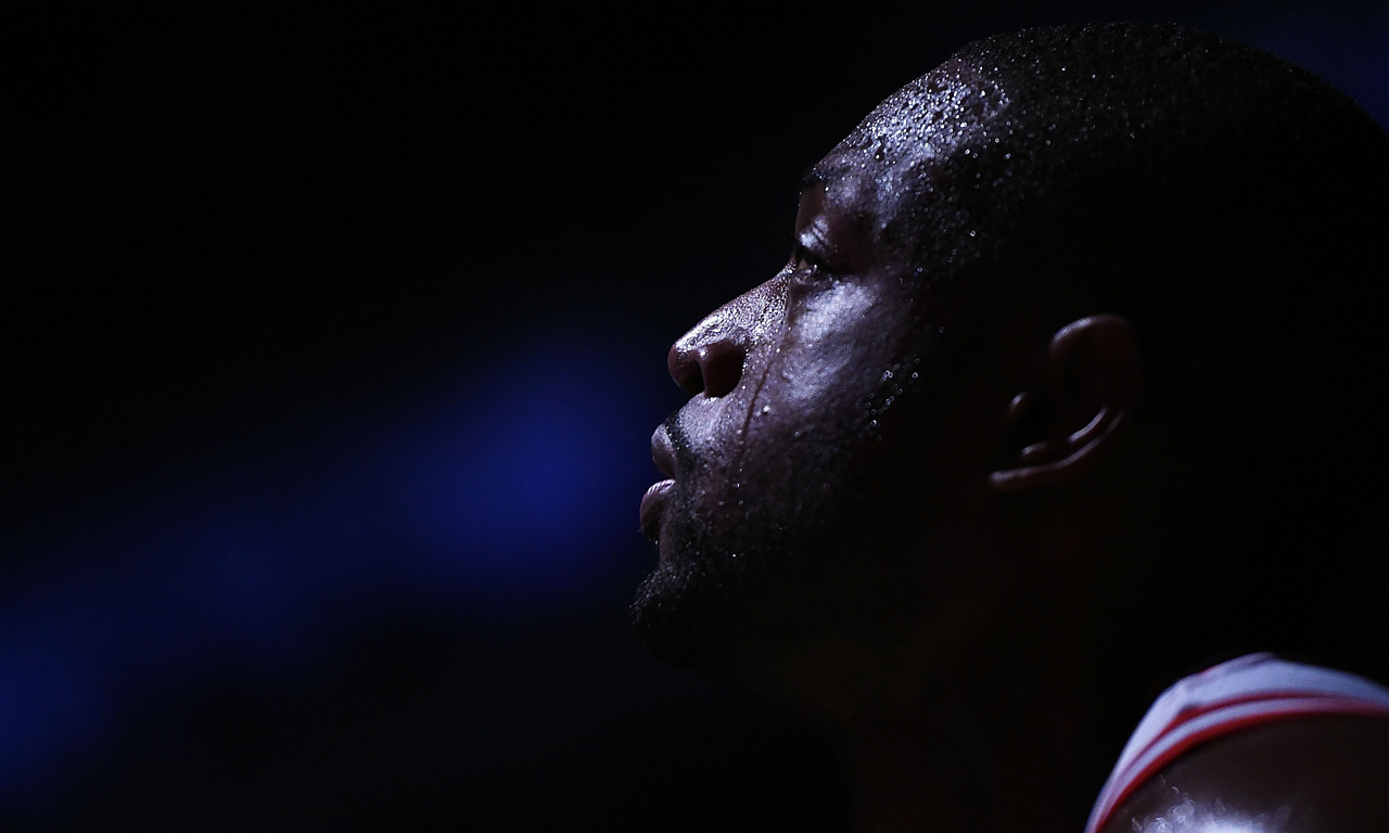 年轻门将迅速成长，被誉为未来之星（年轻门将飞速进步，被视为明日之星）