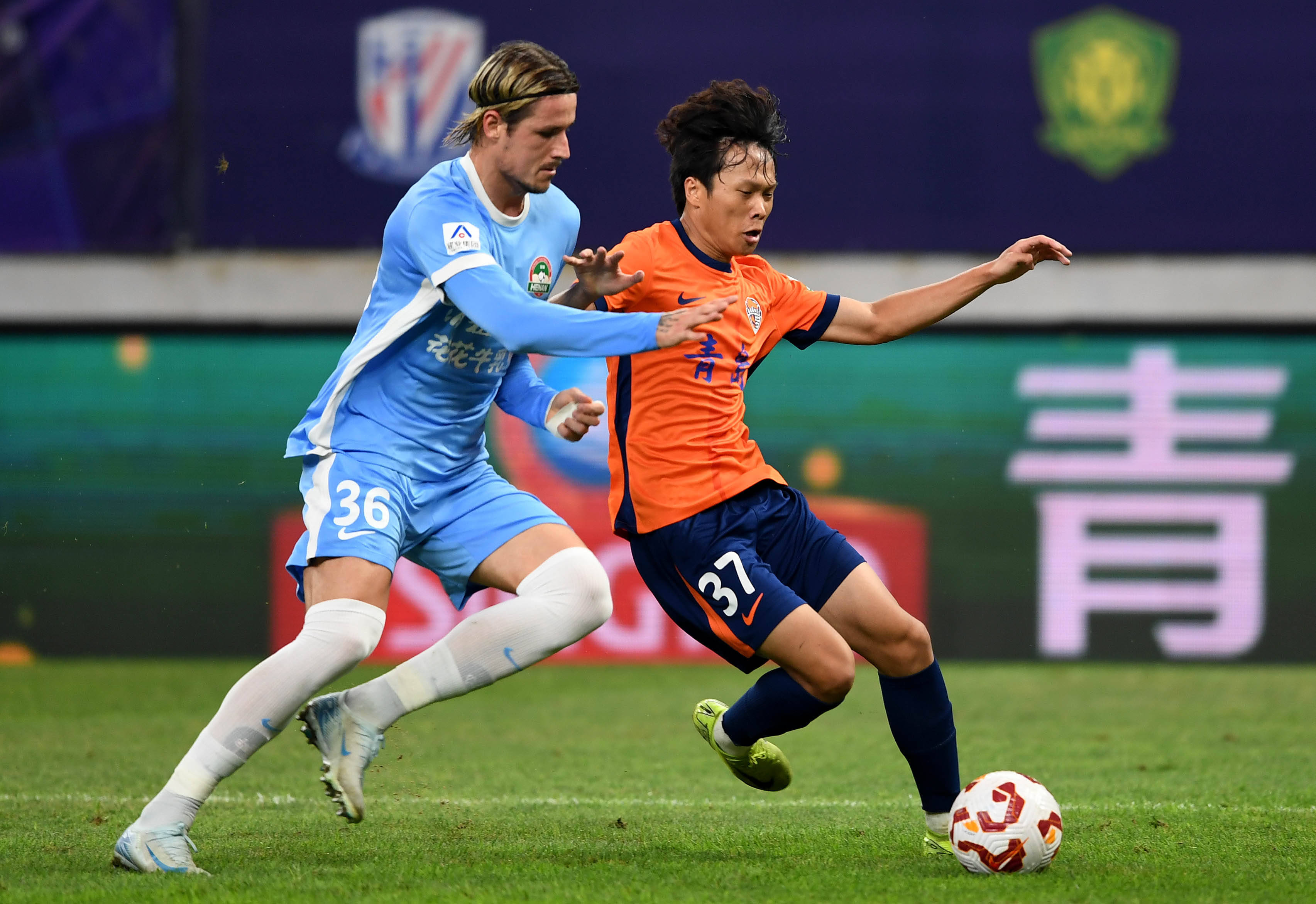 助攻榜变化引热议（助攻榜变动掀热议）