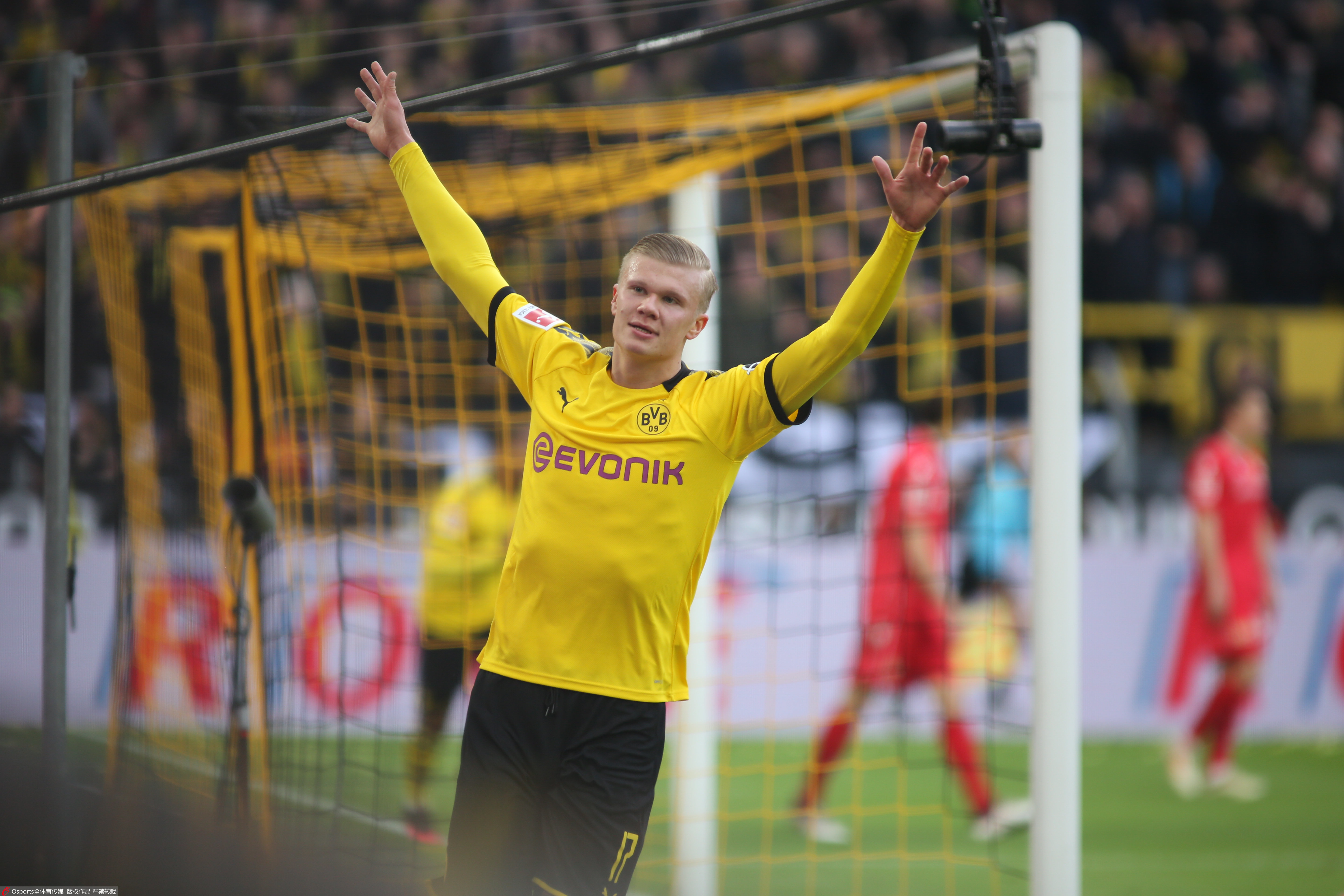 麦克阿瑟FC战胜大埔，国安与河内公安的胜者将直接晋级淘汰赛（麦克阿瑟FC击败大埔，国安与河内公安之战胜者直通淘汰赛）