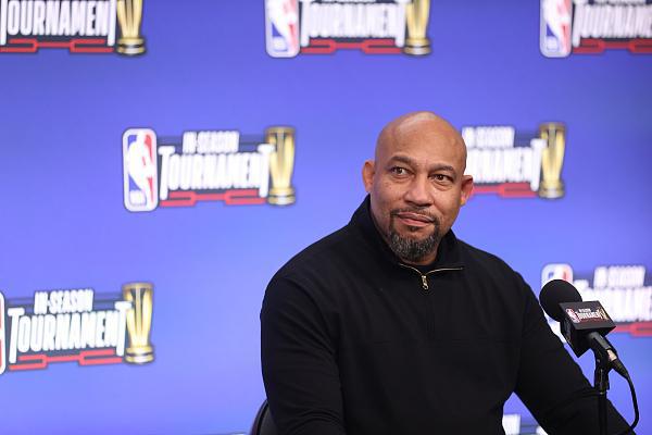 辽宁男篮王哲林关键得分带队胜（王哲林关键时刻发力助辽宁男篮取胜）