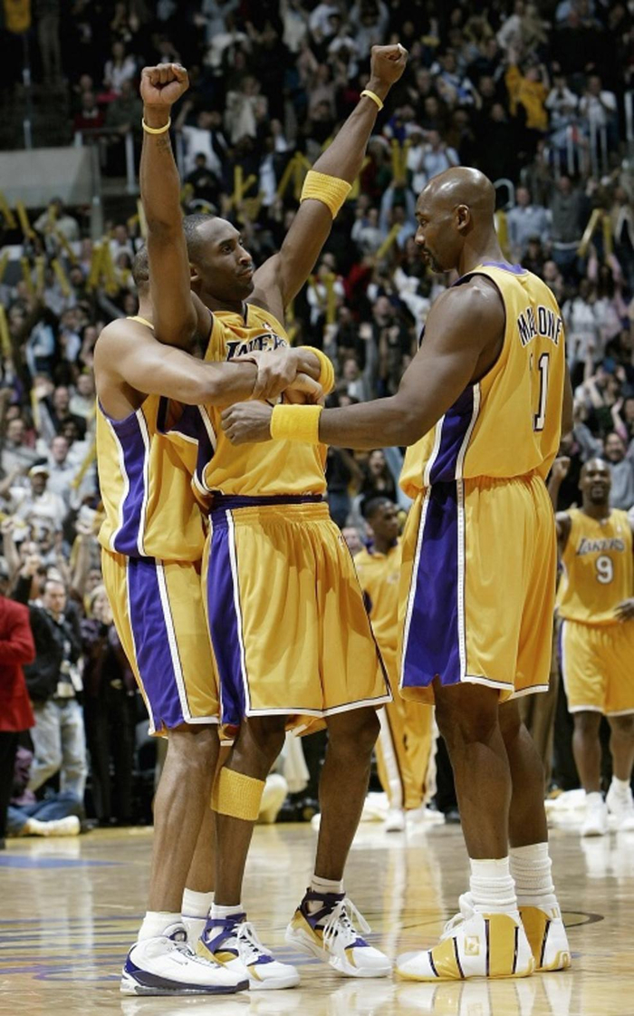 欧冠进球榜更新：梅西连续破门,（欧冠射手榜最新：梅西连场破门）