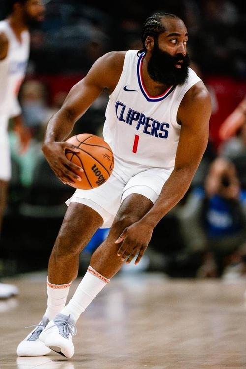 祝好，热刺队长，亚洲之光（致敬热刺队长，亚洲骄傲）