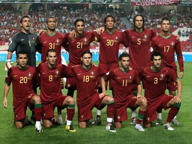 詹姆斯关键三分绝杀比赛（詹姆斯压哨三分绝杀）