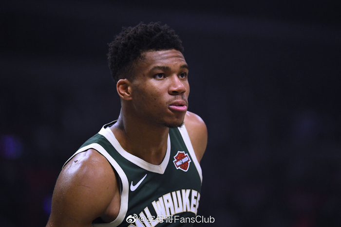 保罗赛季末将退役！请用一个词形容你心中的克里斯·保罗（本季谢幕，保罗将挂靴！用一个词概括你心中的克里斯·保罗）