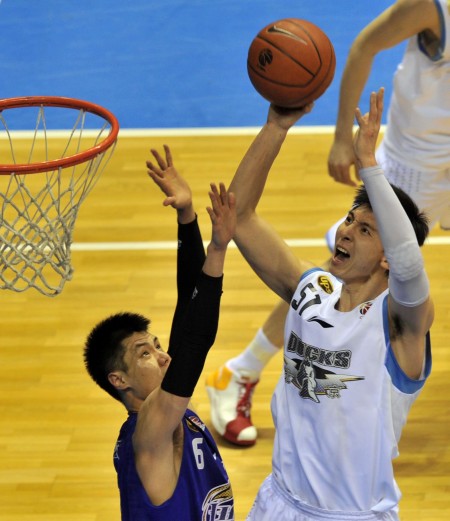 曼联欧联杯小组赛形势分析（曼联欧联杯小组赛局势解读）