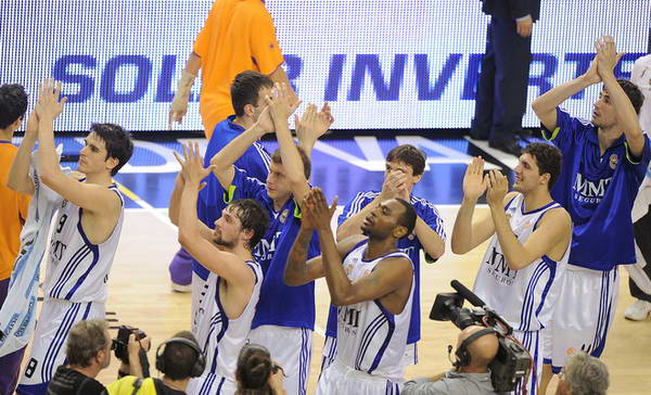 沪媒谈海港亚冠失利：并非不用心，伤病影响是无奈的现实（沪媒评海港亚冠出局：非因不尽力，伤病困扰成无奈现实）