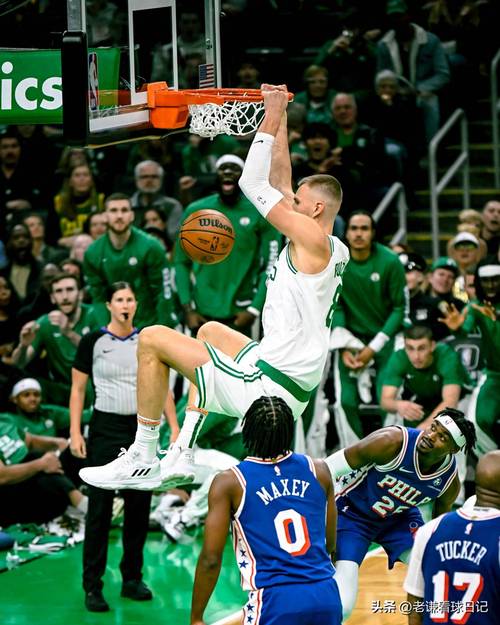 马卡：许多球探想在青年欧冠上考察霍安，但他却没参加比赛（马卡报：众多球探原计划在青年欧冠考察霍安，然而他未出场）